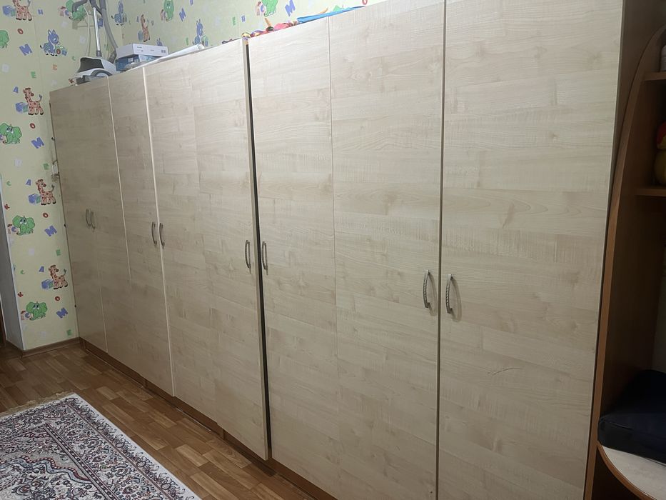 Шкафы для детской или для кладовок