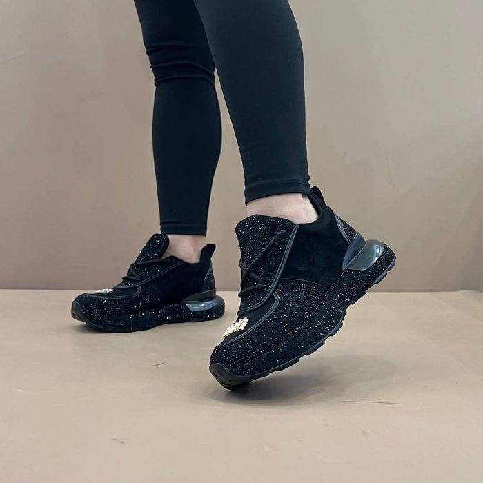 Model nou msrimi 36-40 
280 lei