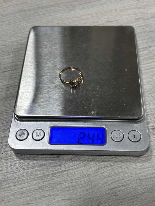 Златен пръстен 14 к 585 / 2,44 гр.