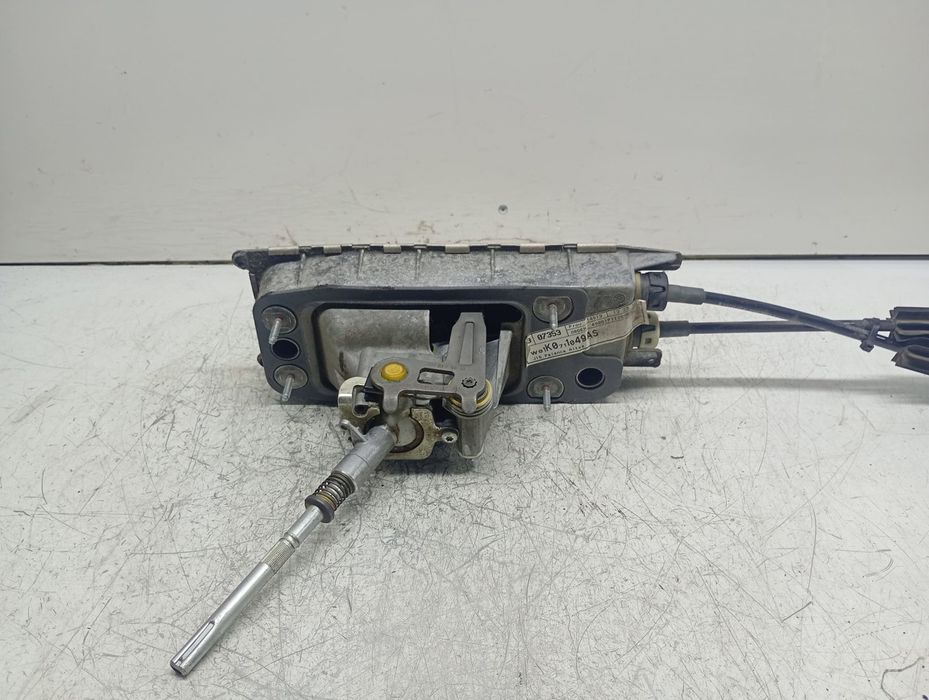 Timonerie manuala 5 trepte 1K0711049AS Seat Leon 2 (1P) (2005 - 2009) 1.9 tdi BLS