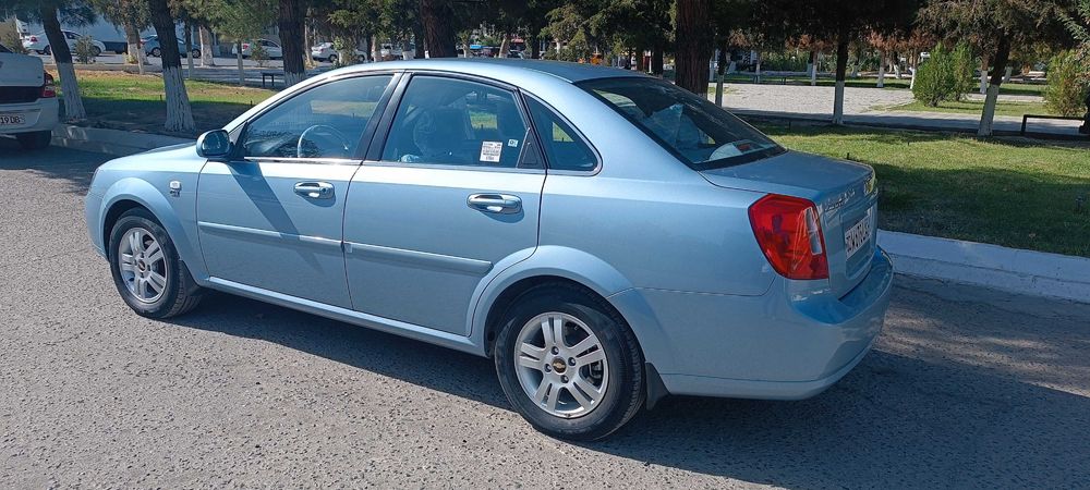 Chevrolet Lacetti 1.8  2014 год