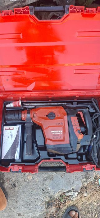 Vand rampe aluminiu 3 tone noi si doua picamare hilti si makita