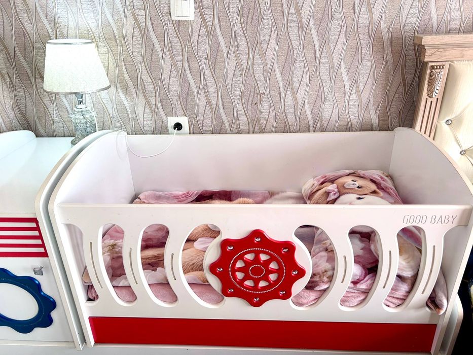 Детская кровать продается!!! Болалар кроватчаси сотилади!