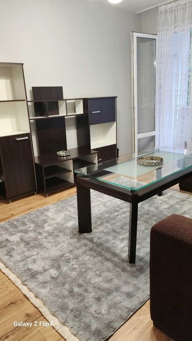 Апартамент под наем.