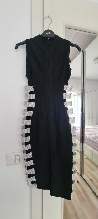 Rochii de seara si zi