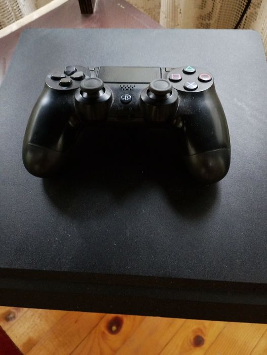 Playstation 4 Slim 1TB