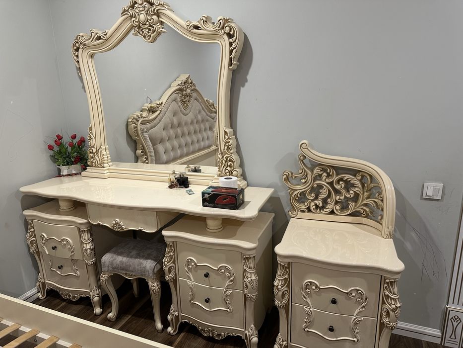 Спальня мебель в отличном состоянии российское производство