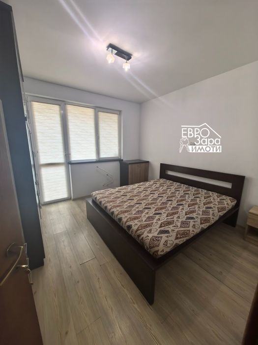 Двустаен апартамент под наем в района на V-то Основно Училище