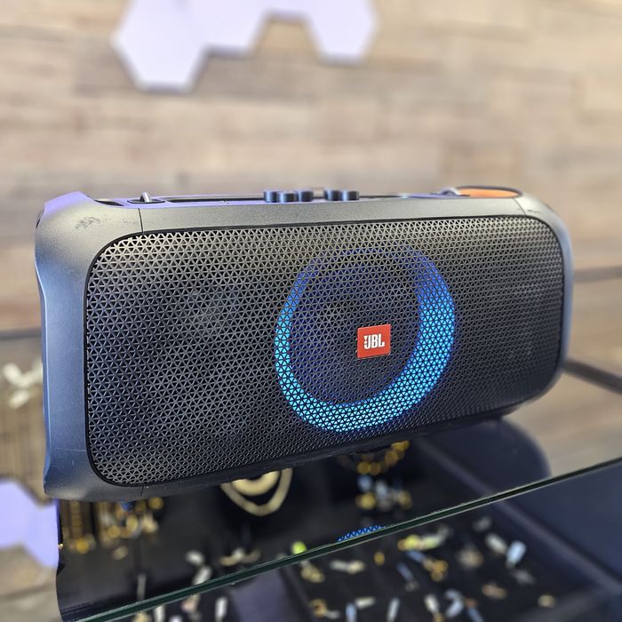 Amanet F28: Boxa JBL On The Go (P)