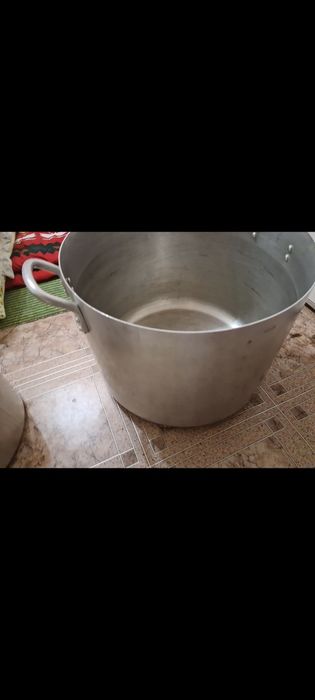 Продам кастрюли, 40, 20, 3л