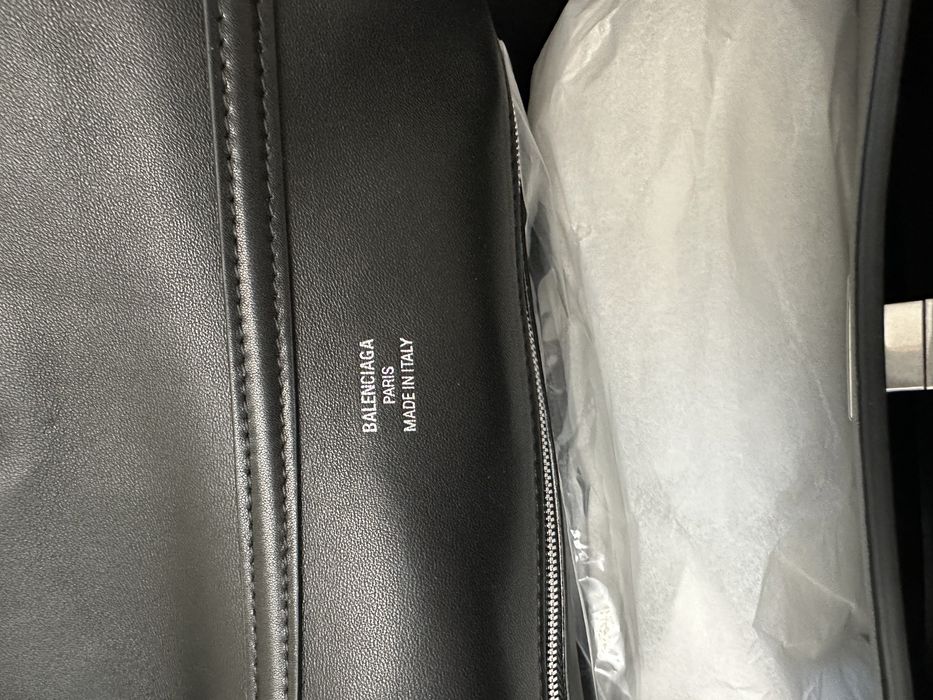 Шикарная BALENCIAGA Rodeo в размере medium size,