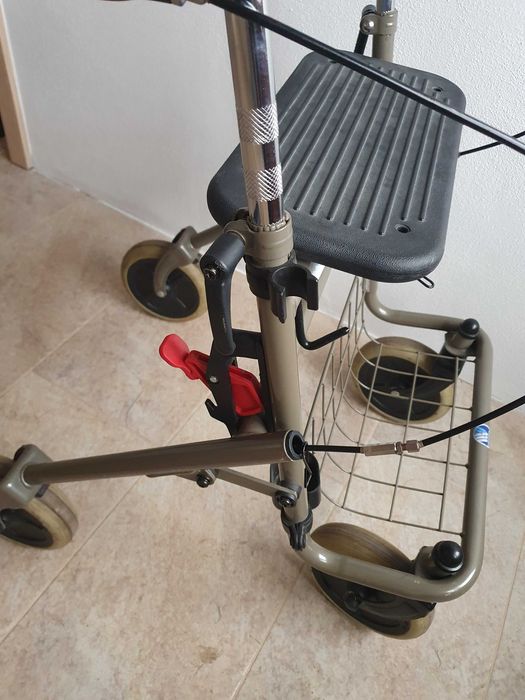 Vand rolator / cadru de mers