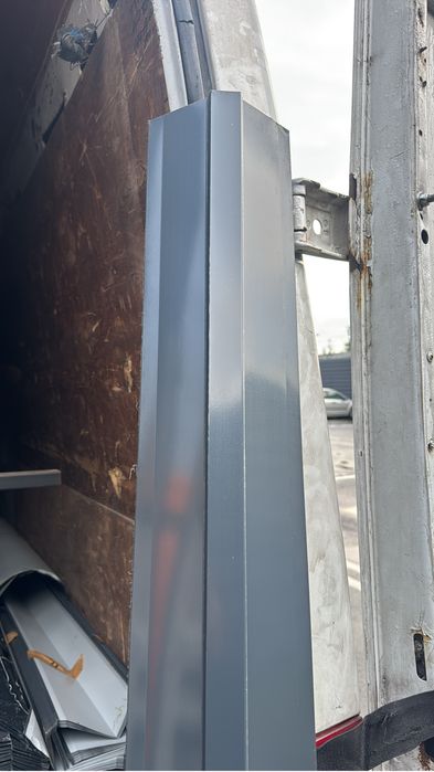 Tabla cutata colorata pentru gard si acoperis