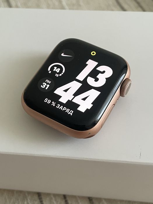 Apple watch 5 серия 40мм