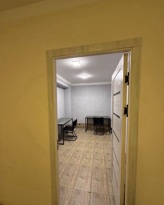 Аренда под офис 3 минут от метро Шахристон, 15м2 150$