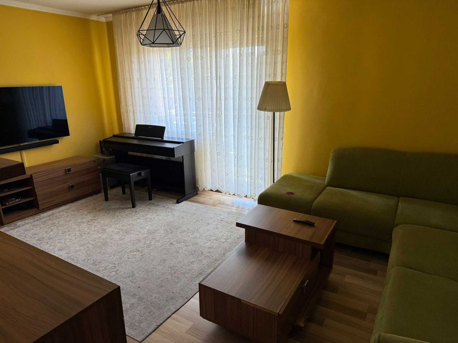 Proprietar: Vand apartament cu 3 camere: Cluj - zona Mărăști