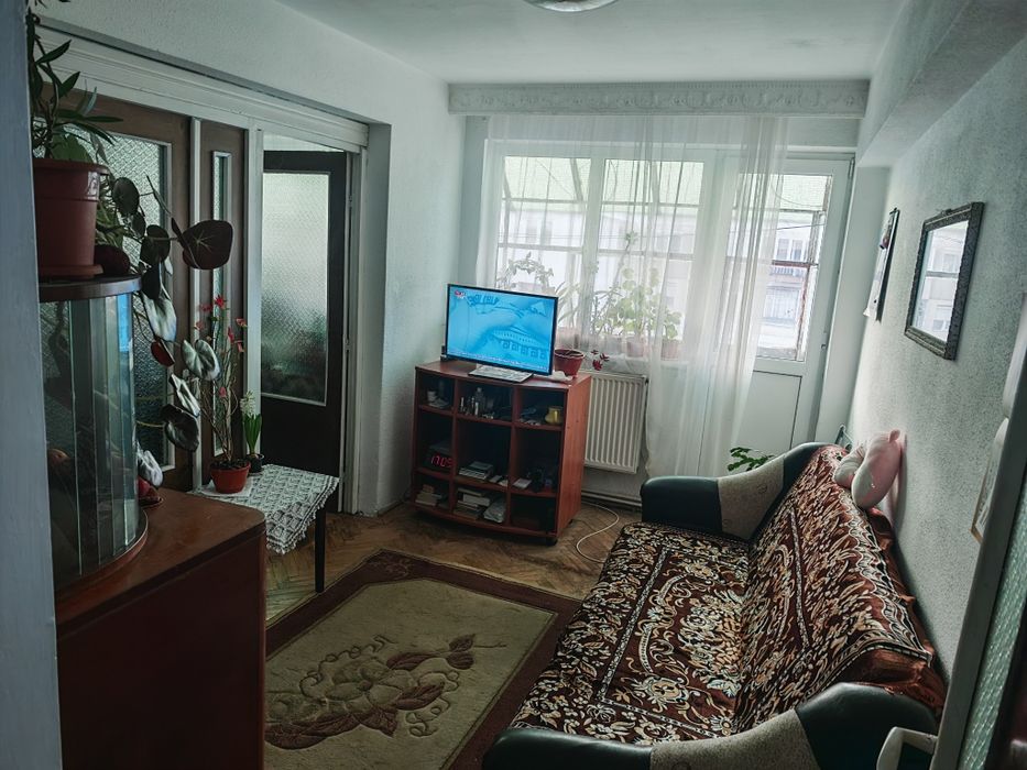 Proprietar vând apartament 3 camere