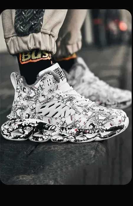 Мужские Кроссовки новые 47-48 размер.