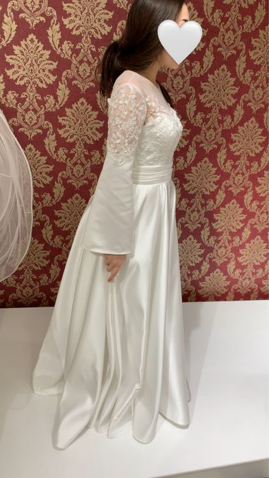 Продам сввдебное платье 44 размера