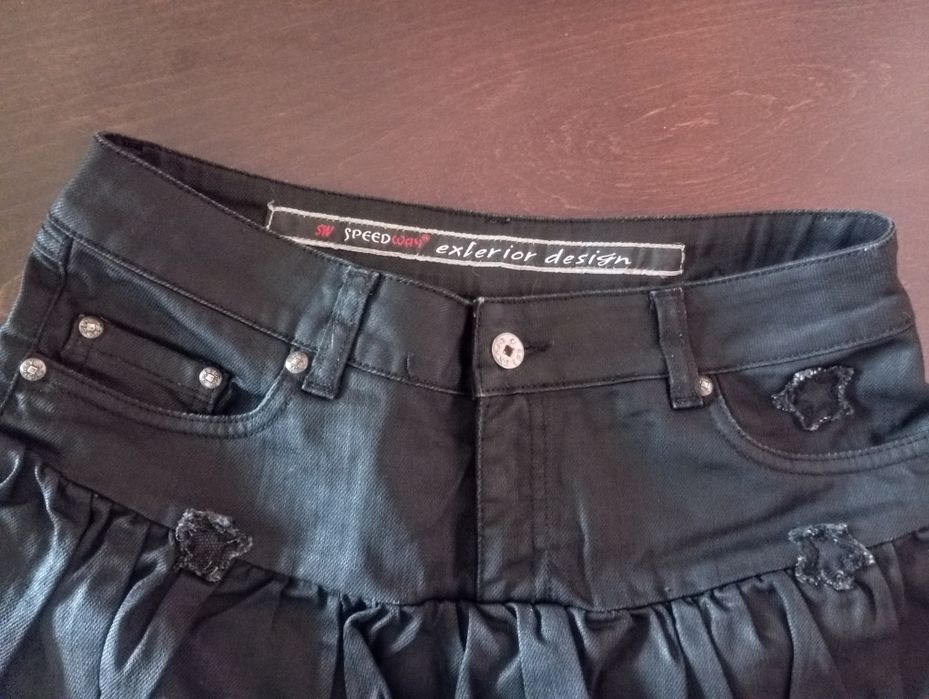 Дамска къса пола