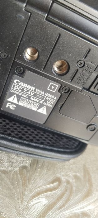 Продается видео камера HDD Canon 60gb