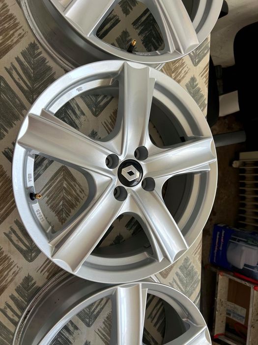 Jante aliaj r17 4x100 Renault Captur Clio Zoe Megane Scenic 2 Modus  Dacia Logan Sandero  Dokker Jogger