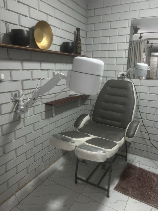 Маникюр педикюр, принимаю в салоне , есть выезд на дом