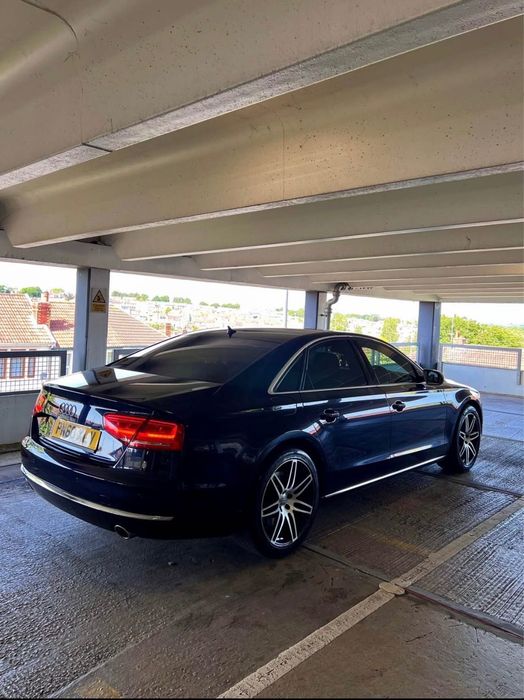 Audi A8 4.2TDI V8