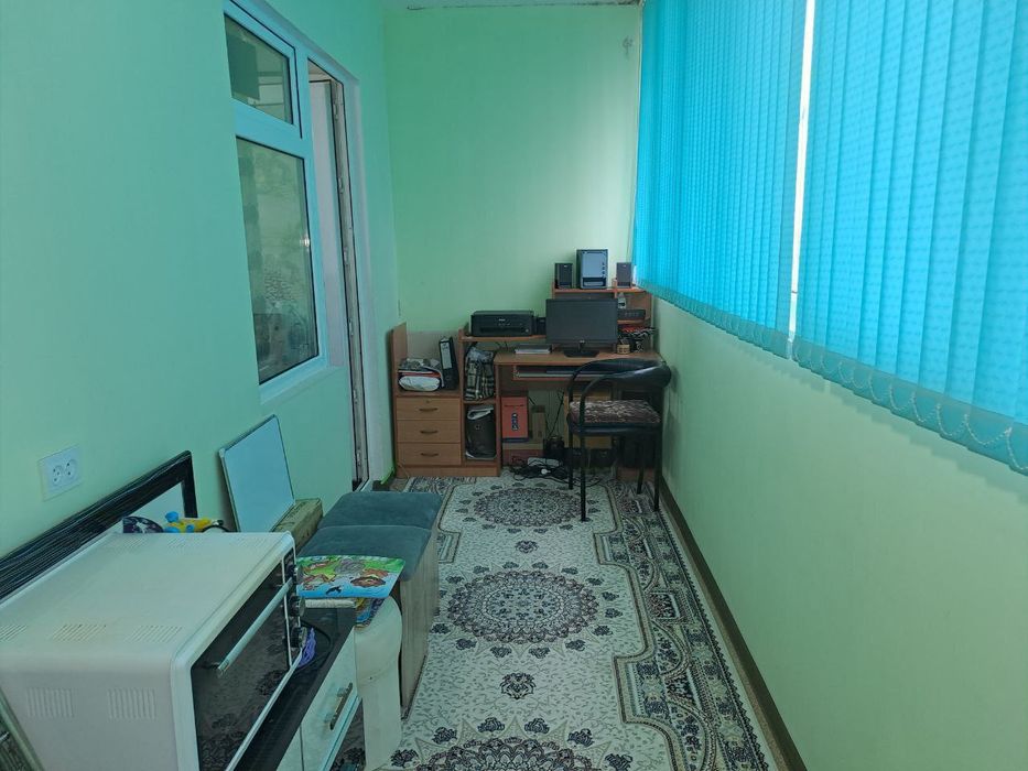 2 xonali kvartira sotiladi! 
9 qavatli uyning, 9-qavatida joylashgan