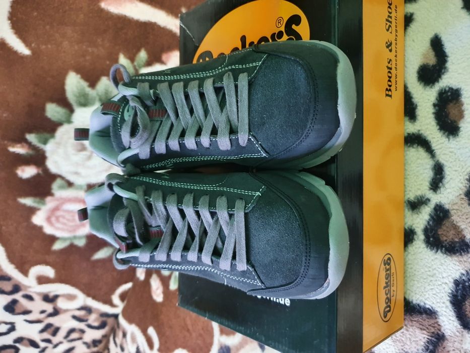 Vand pantofi DockerS