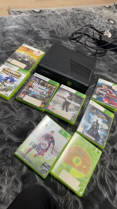 Vand xbox 360 stare foarte buna