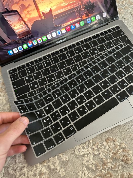 Продам Apple MacBook Air M1 2020