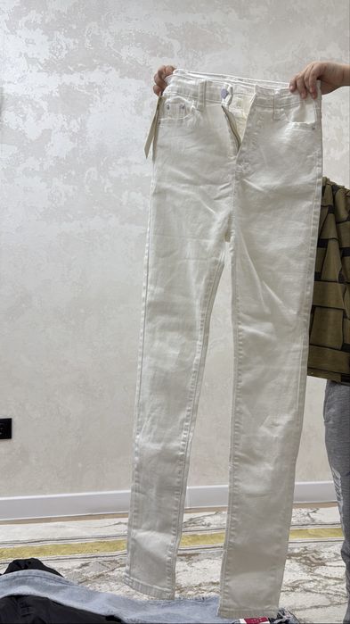 Новые Брюки джинсы