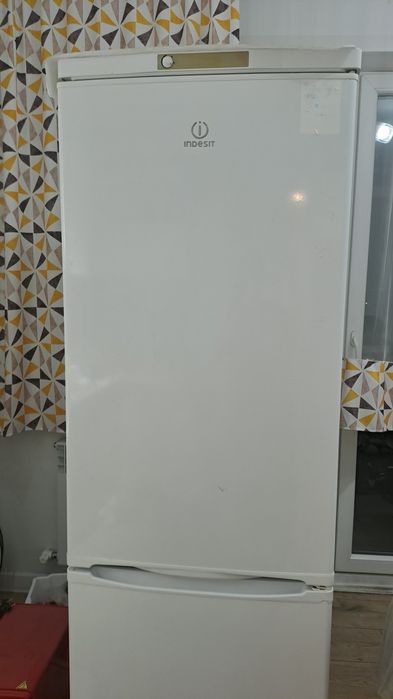 Холодильник в хорошем состоянии