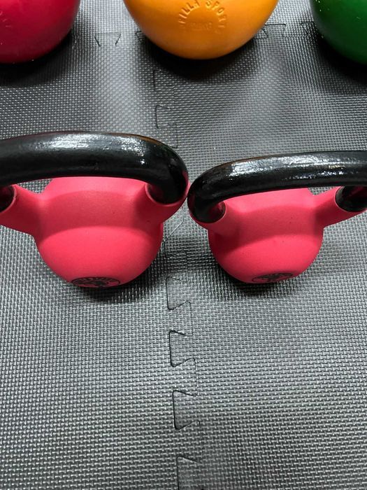 Pachet Kettlebell de fier, acoperit cu cauciuc - 14 KG: 6 + 8 KG