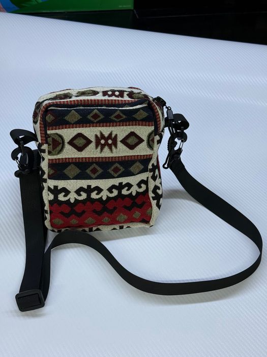 Сумки через плечо