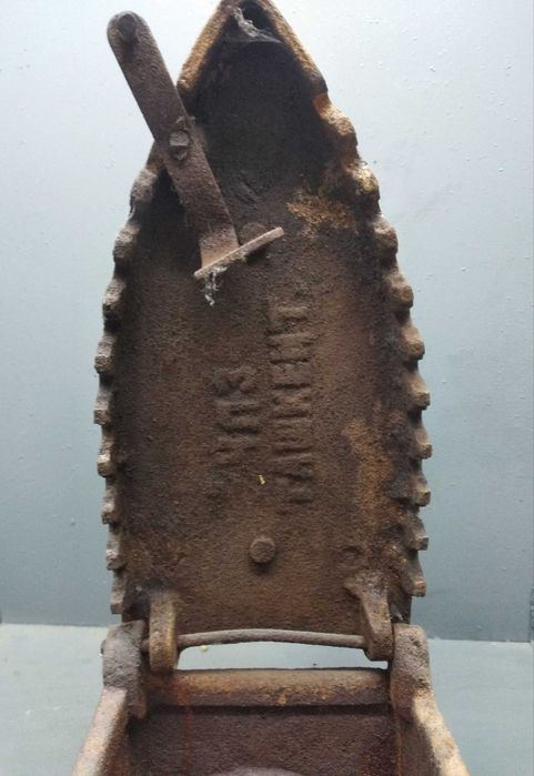 Старинный утюг СССР