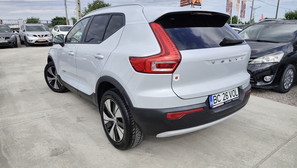 VOLVO XC40 2020 — imagine 4