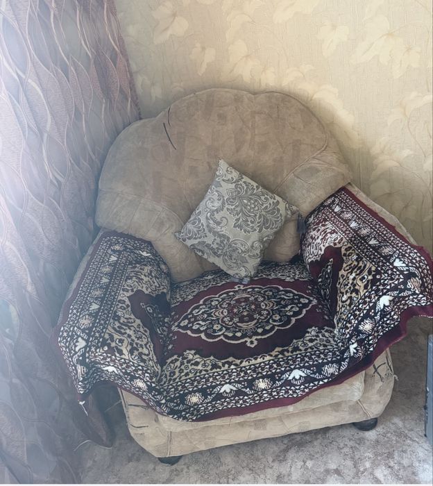 Бесплатно диван 2 кресла