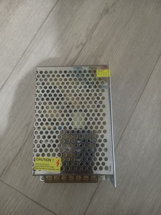 Блок питания для камеры