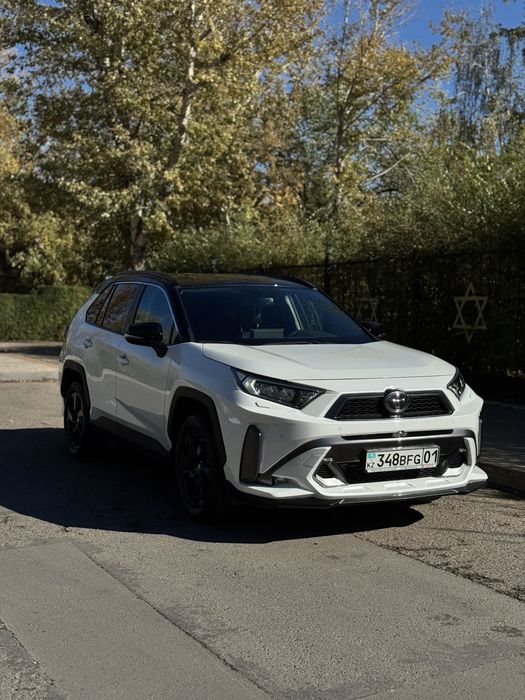 Продам Toyota Rav 4
