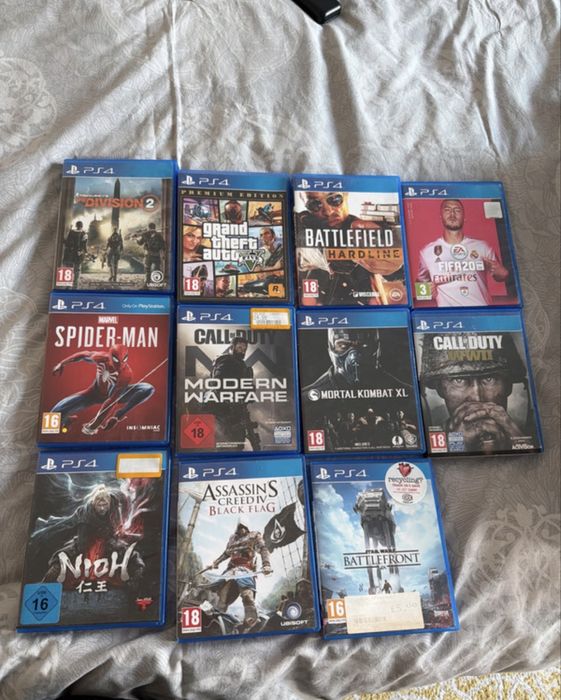 Vand jocuri pentru ps4