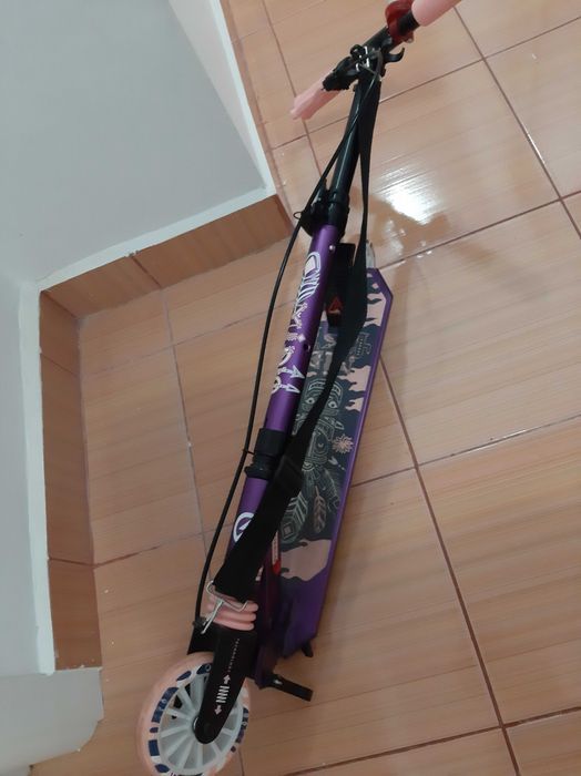 Trotineta/ Scooter Oxelo Mid5 Purple Decathlon 250 lei