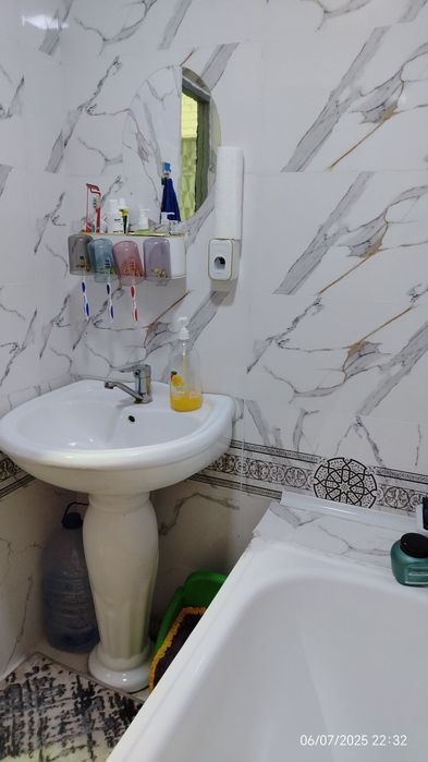 Ремонтли 2-хонали уй хамма нарсалри билан