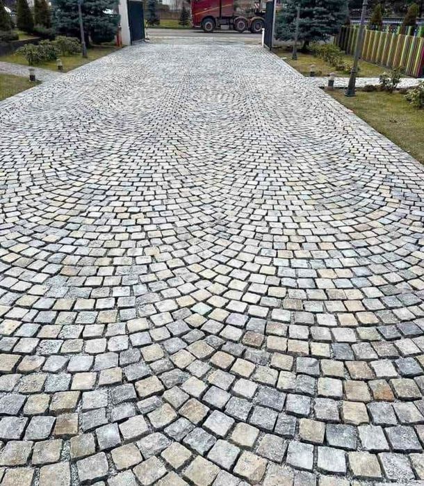 Piatra cubică andezit