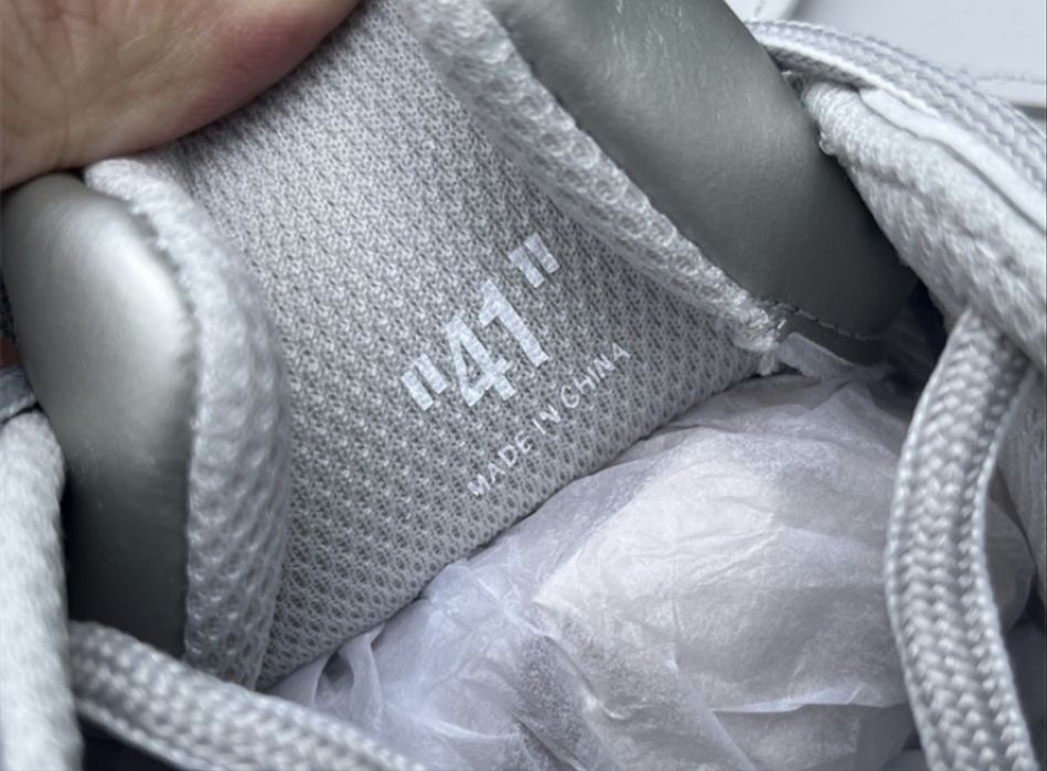 OFF-WHITE Be Right Back