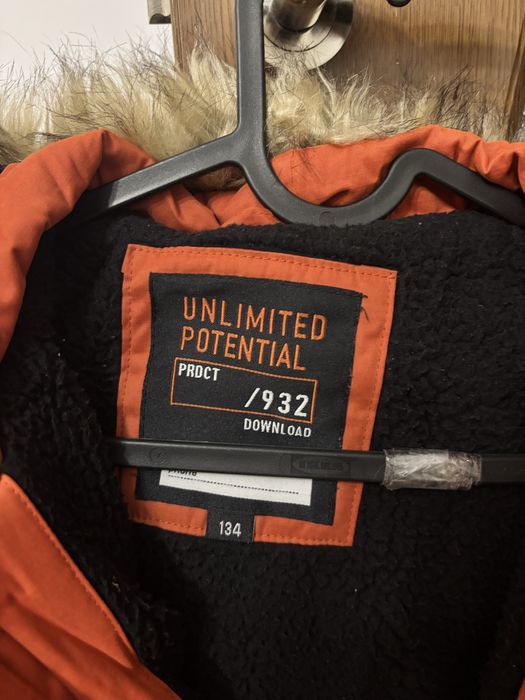 Geaca iarna C&A, marimea 134, 8-9 ani, Portocaliu