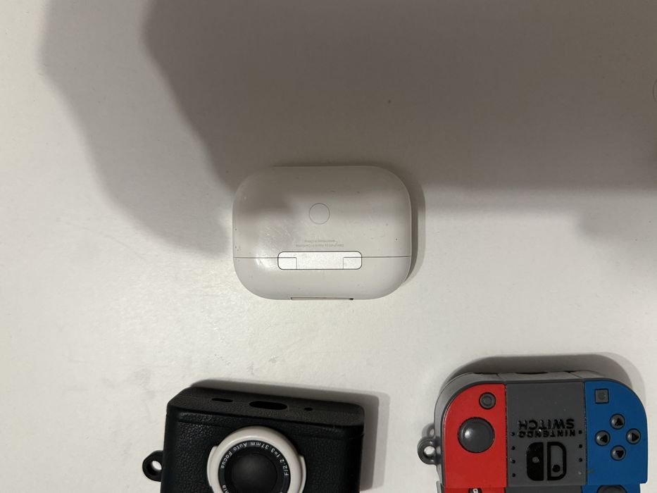 Airpods Pro (2nd genration lightning) orginale + 2 huse