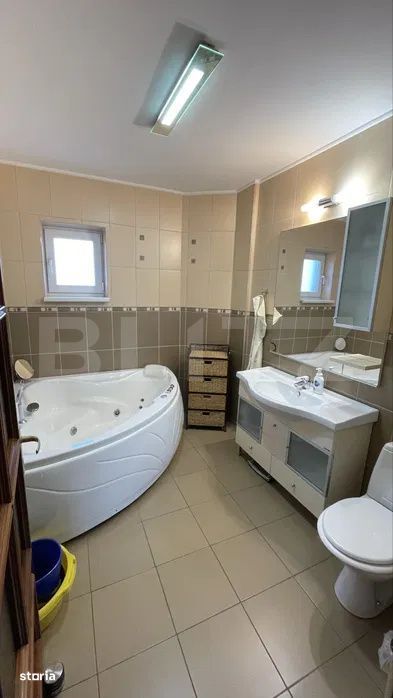 Apartament 2 camere, 60 mp, balcon, zona Eroilor