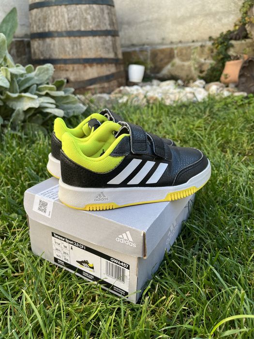 Оригинални маратонки Adidas